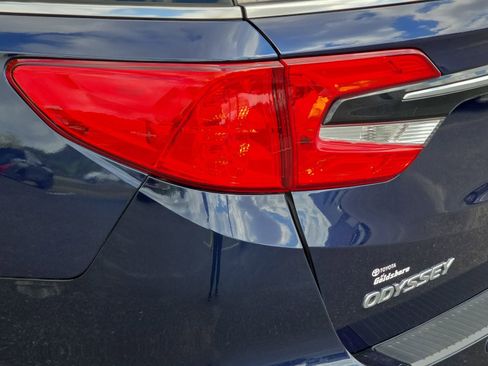 Used 2023 Honda Odyssey Touring image 35