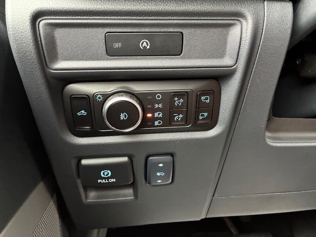 Used 2025 Ford F150 Lariat w/ Bed Utility Package AWD/4WD image 27