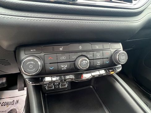 Used 2022 Dodge Durango GT image 17