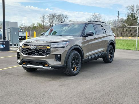 New 2026 Ford Explorer Tremor AWD/4WD image 2