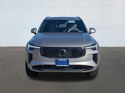 New 2026 Volvo XC90 T8 Plus w/ Protection Package Premier AWD/4WD image 4