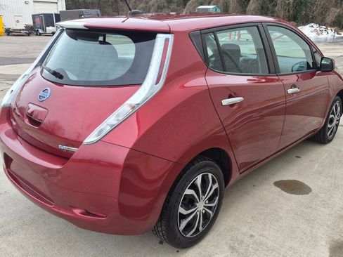 Used 2014 Nissan Leaf S image 6