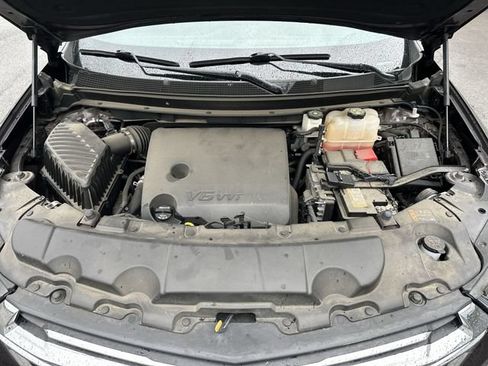 Used 2023 Chevrolet Traverse LT AWD/4WD image 19