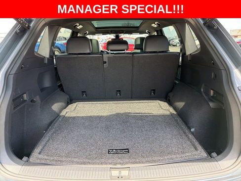 Used 2022 Volkswagen Tiguan SE R-Line AWD/4WD image 12