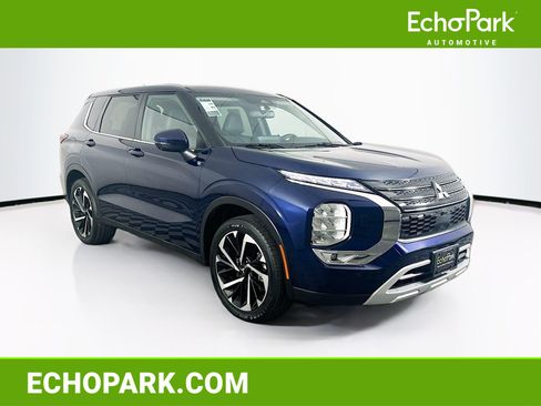 Used 2024 Mitsubishi Outlander SE AWD/4WD image 1
