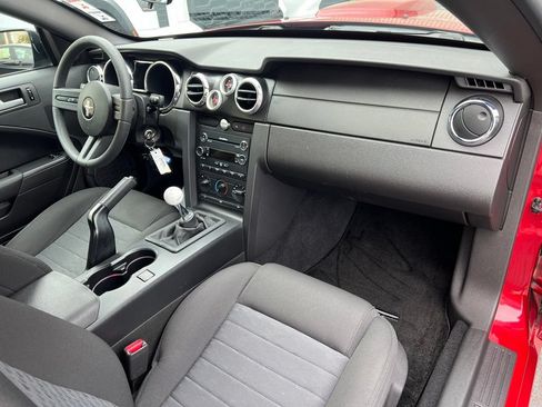Used 2008 Ford Mustang GT RWD image 19