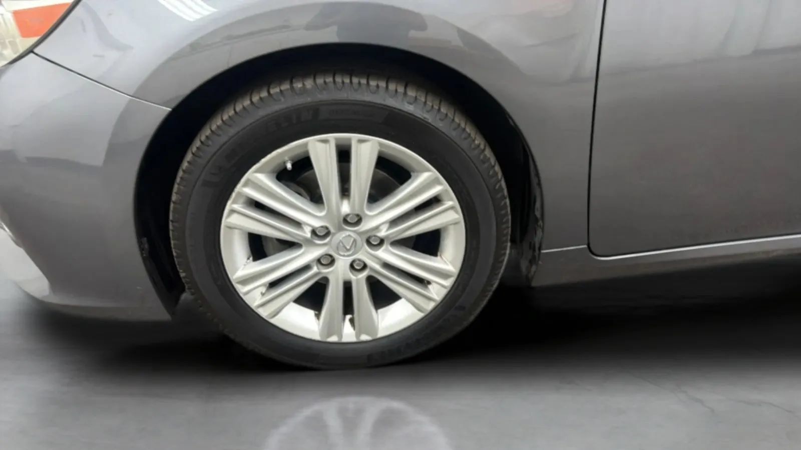Used 2014 Lexus ES 350 w/ Premium Package FWD image 28