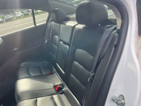 Used 2015 Chevrolet Cruze LT image 7