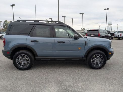 Used 2024 Ford Bronco Sport Badlands AWD/4WD image 3