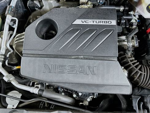Used 2023 Nissan Rogue S AWD/4WD image 31