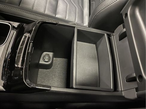 Used 2020 Kia Telluride SX w/ SX Prestige Package image 36