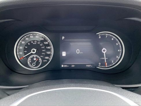 Used 2025 Genesis G70 2.5T w/ Sport Prestige Package image 13