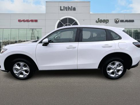 Used 2025 Honda HR-V LX image 3