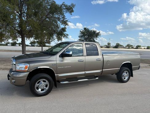 Used 2006 Dodge Ram 2500 Truck Laramie AWD/4WD image 7