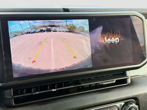 Used 2024 Jeep Wrangler Willys image 31