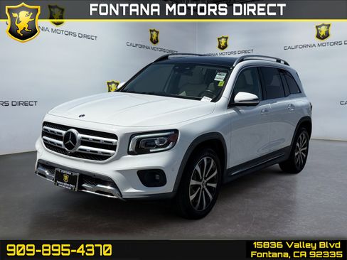 Used 2023 Mercedes-Benz GLB 250 4MATIC w/ Premium Package image 1