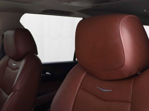 Used 2016 Cadillac Escalade ESV Luxury AWD/4WD image 18