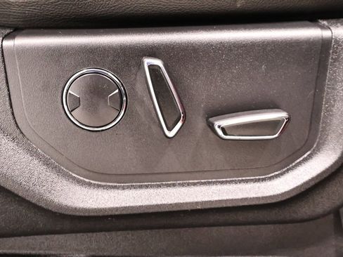 Used 2018 Ford F150 XLT w/ Equipment Group 302A Luxury AWD/4WD image 20