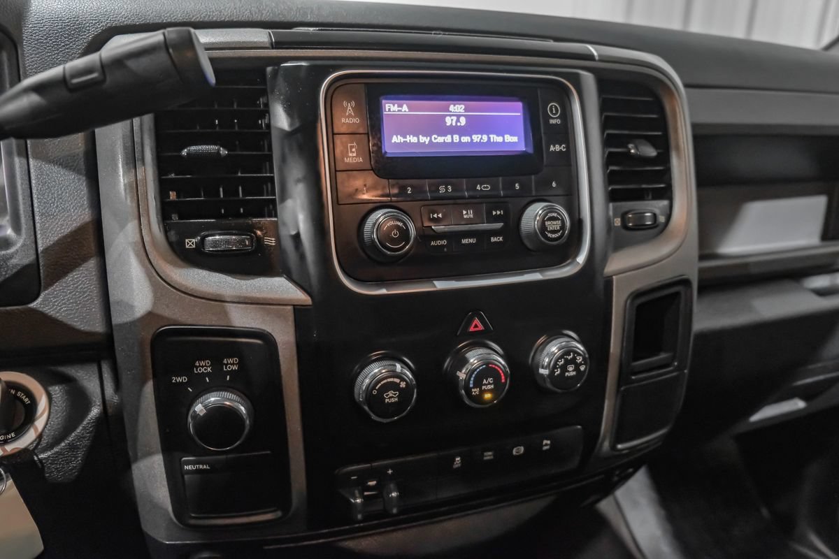 Used 2015 RAM 3500 Tradesman w/ Chrome Appearance Group AWD/4WD image 22