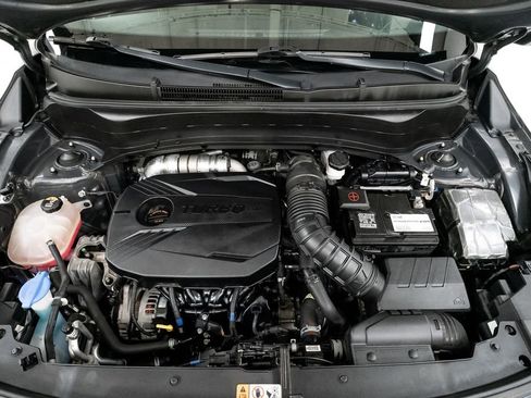 Used 2022 Kia Seltos SX image 3