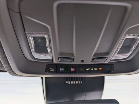 Used 2024 Chevrolet Silverado 2500 Custom w/ Custom Value Package image 16