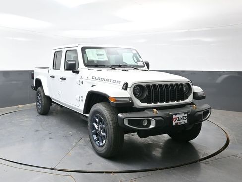 New 2026 Jeep Gladiator Sport AWD/4WD image 5