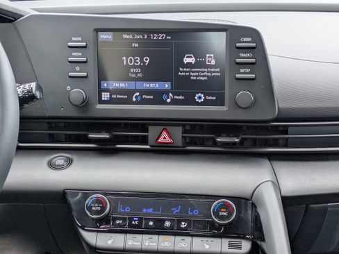 New 2026 Hyundai Elantra SEL Sport Premium FWD image 17