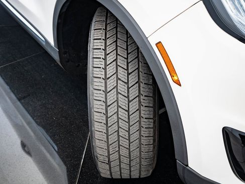 Used 2019 Lincoln Nautilus Select image 36