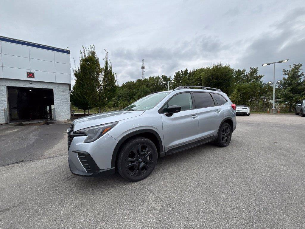 Used 2024 Subaru Ascent Onyx Edition AWD/4WD image 3