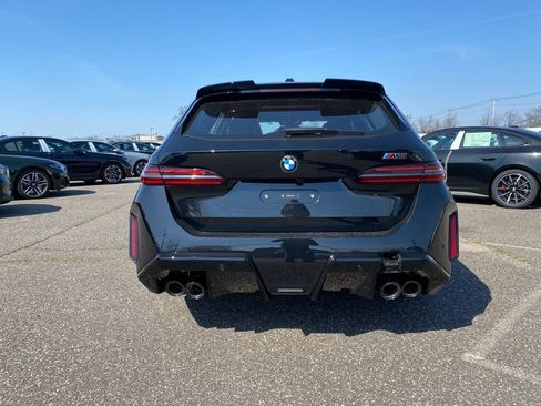 New 2026 BMW M5 Touring AWD/4WD image 3