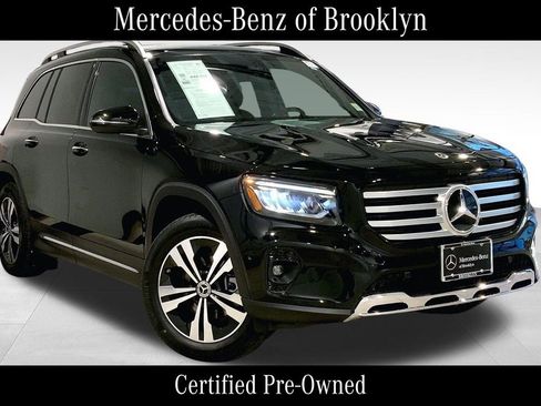 Certified 2026 Mercedes-Benz GLB 250 4MATIC image 1