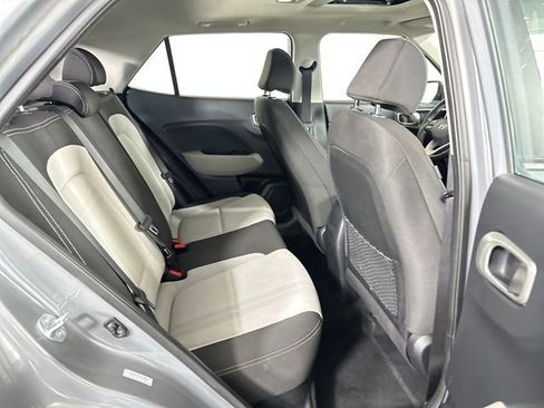 Certified 2023 Hyundai Venue SEL image 27