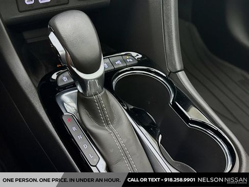 Used 2023 Buick Encore GX Essence w/ Advanced Technology Package FWD image 17