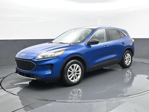 Used 2022 Ford Escape SE AWD/4WD image 2