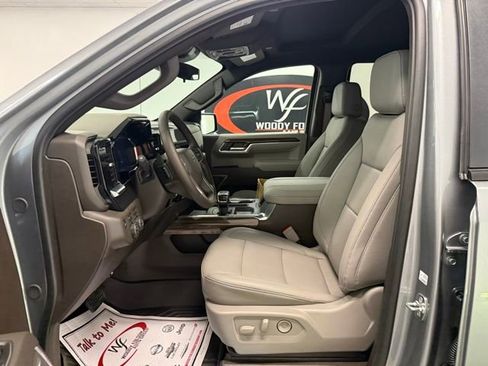 New 2026 Chevrolet Silverado 1500 RST w/ RST All Star Premium Package AWD/4WD image 9