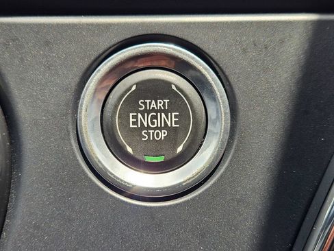 Used 2021 Chevrolet Blazer RS w/ Enhanced Convenience Package FWD image 22