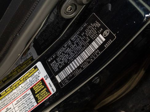 Used 2024 Toyota Camry SE image 18