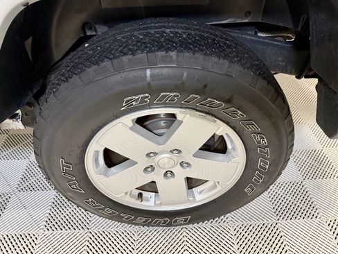 Used 2012 Jeep Wrangler Unlimited Sahara w/ Dual Top Group image 22