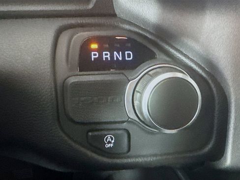 Used 2025 RAM 1500 Lone Star image 18