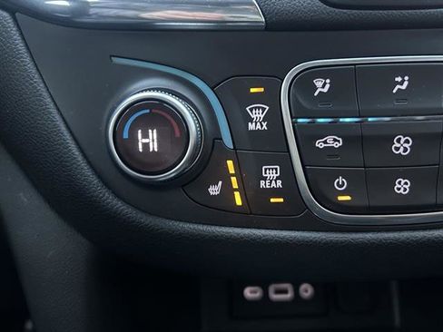 Used 2019 Chevrolet Equinox LT image 21