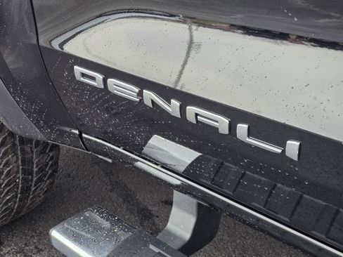 New 2026 GMC Canyon Denali image 6