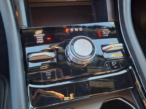 New 2025 Jeep Grand Cherokee Overland w/ Adv Protech Group III image 19