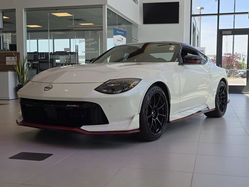 New 2026 Nissan Z NISMO w/ Floor Mat Package RWD image 1