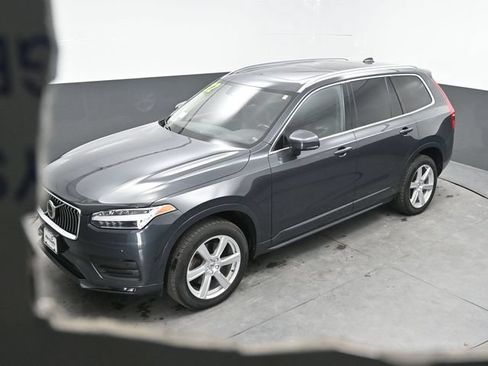 Used 2022 Volvo XC90 T5 Momentum AWD/4WD image 25