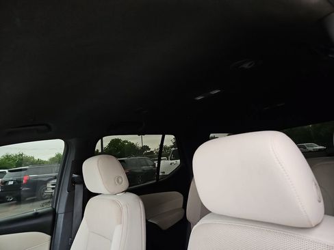Used 2022 Chevrolet Traverse LT AWD/4WD image 19