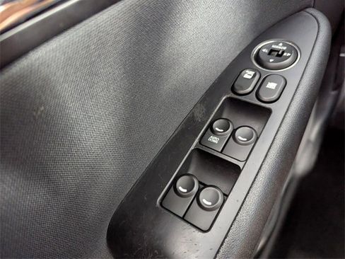 Used 2009 Hyundai Elantra image 30