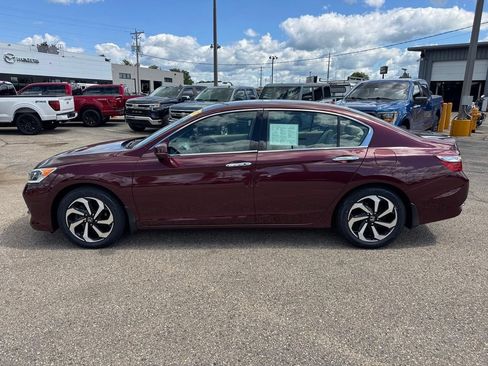 Used 2017 Honda Accord EX-L image 3