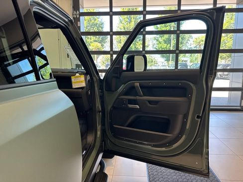 New 2026 Land Rover Defender 110 Trophy Edition AWD/4WD image 18