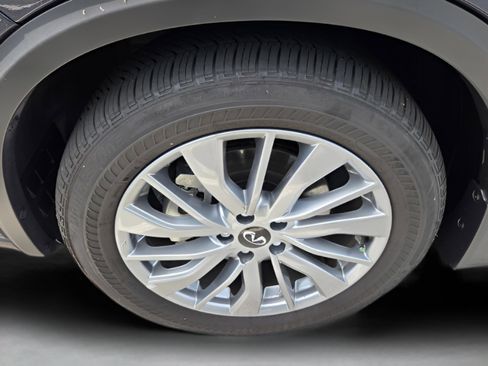 Certified 2025 INFINITI QX50 Luxe image 33