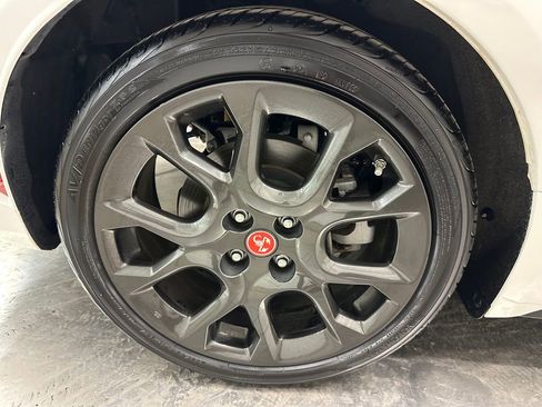 Used 2017 FIAT 124 Spider Abarth image 35